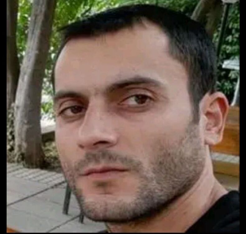 42768753  , 34 ,    
