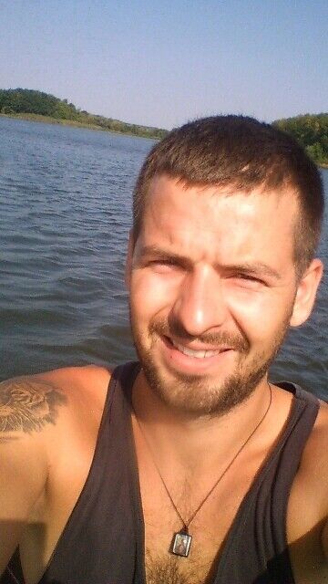  10358383  Vitalij, 34 ,    