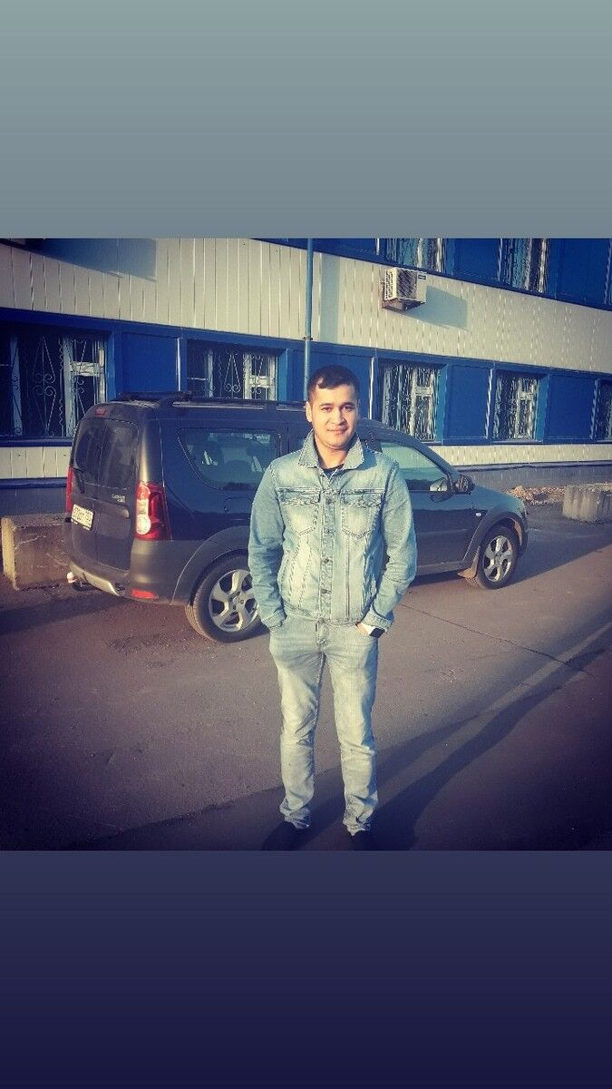  ,   Orif, 32 ,  