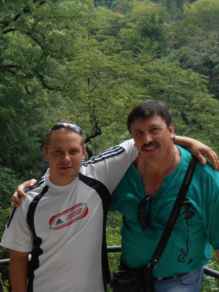  4061133  Akeksa, 68 ,    