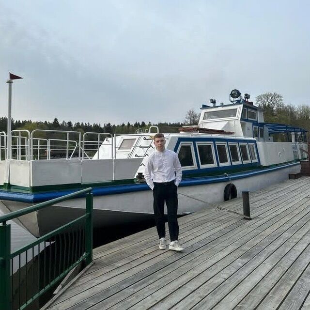  53152163  VLAD, 22 ,    