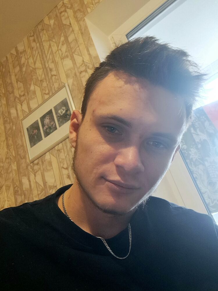  31984923  , 24 ,    