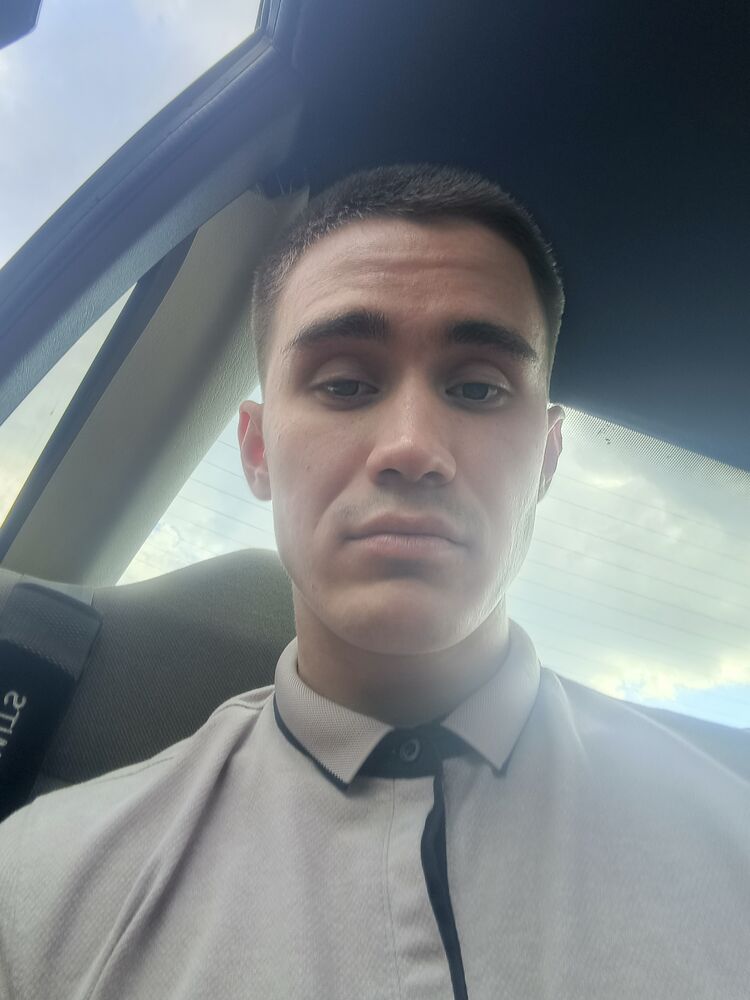  53579633  Bogdan, 21 ,    