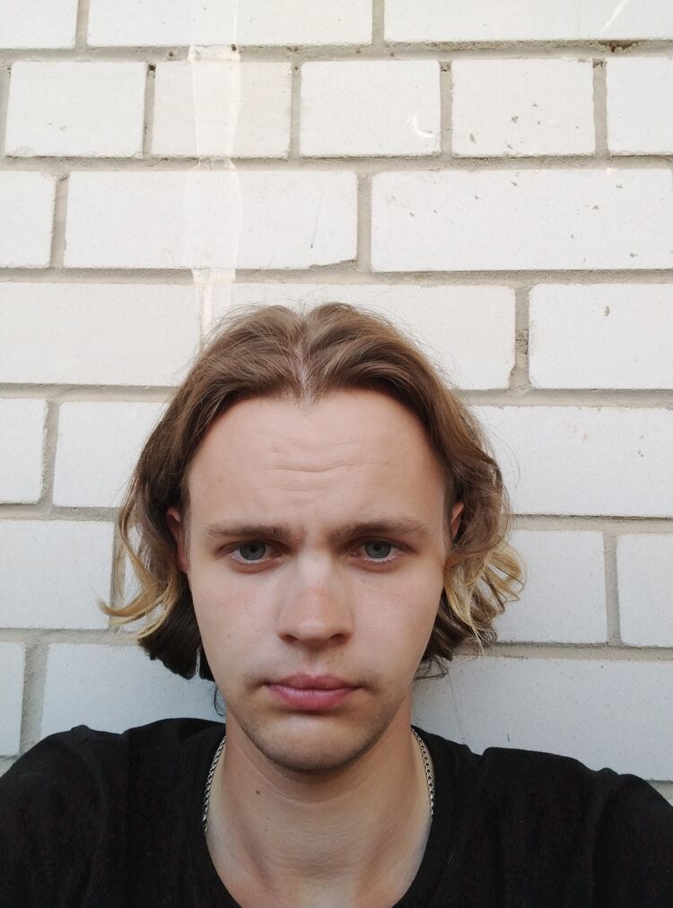  27778173  Maxim, 27 ,    