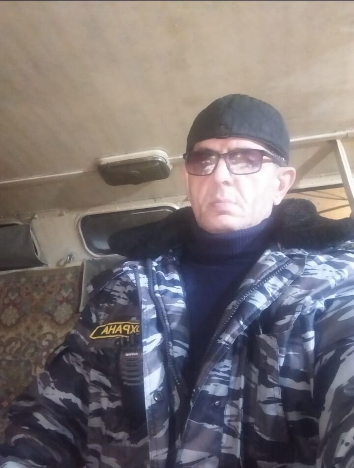 41585783  , 62 ,    