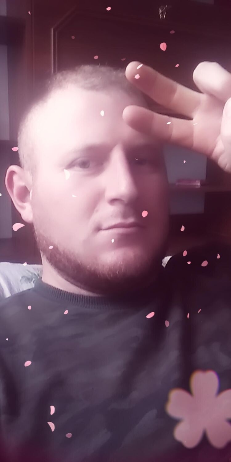  ,   Igor, 32 ,   ,   , c , 