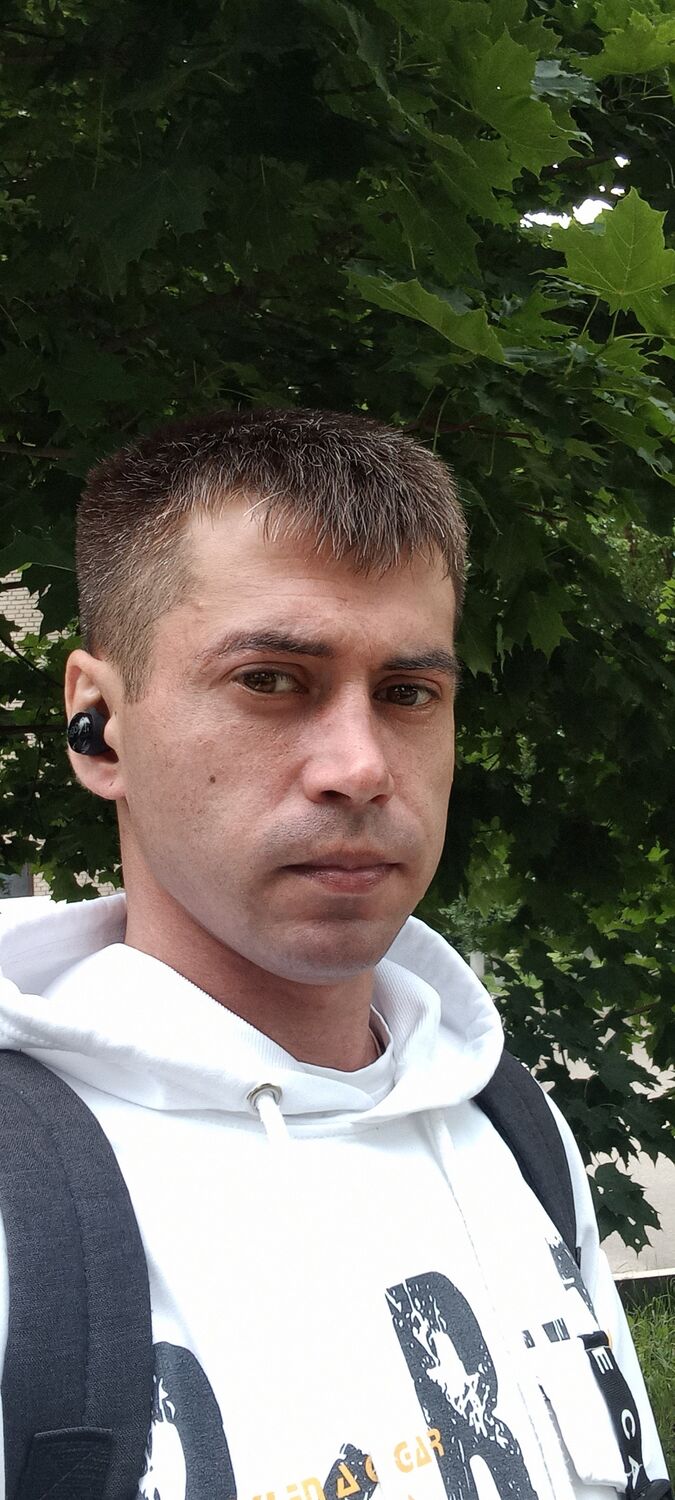  44023973  , 34 ,    