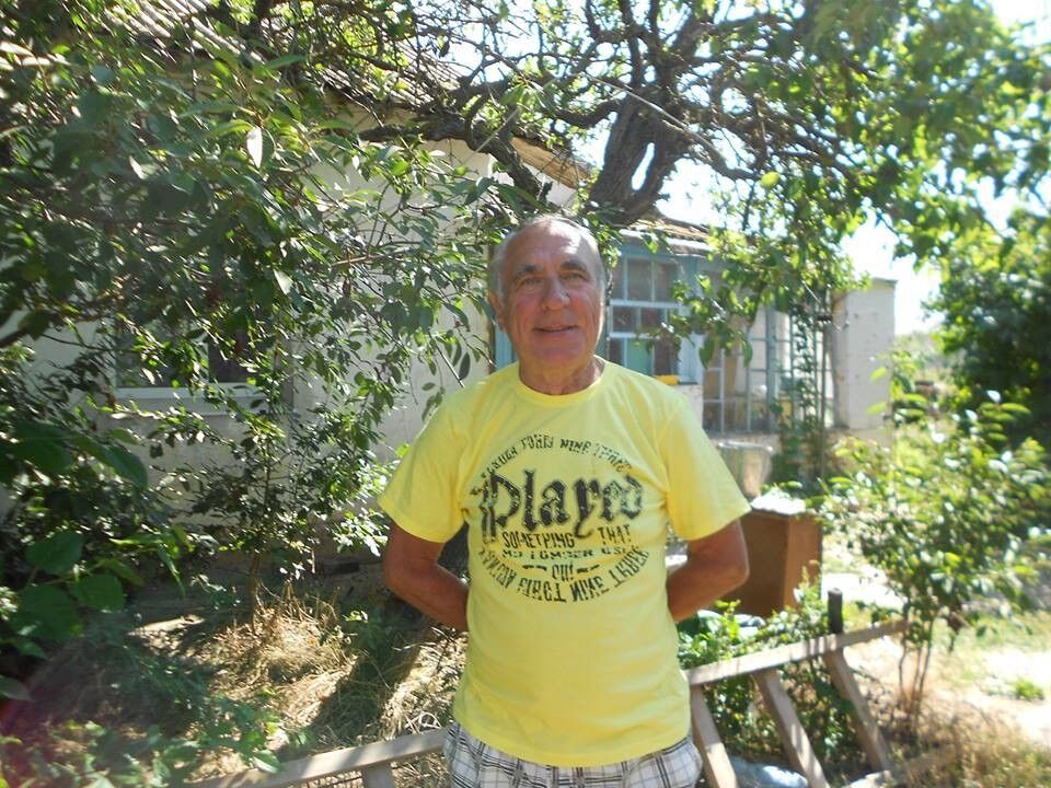  15415773  Ewgenii, 75 ,    