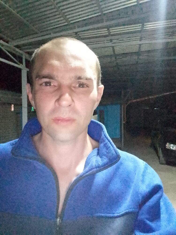  33934143  , 38 ,    