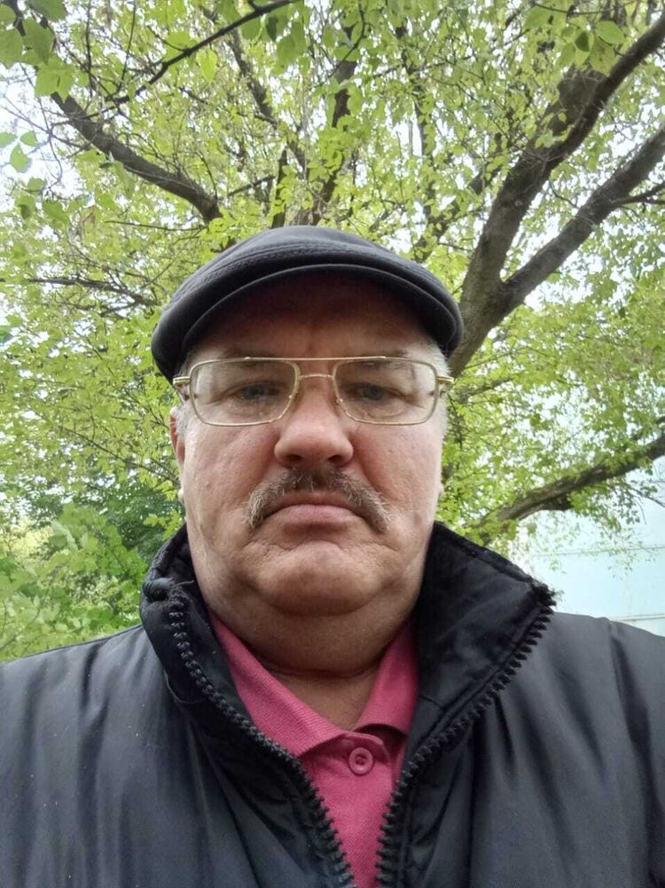  51067233  Alexander, 61 ,    