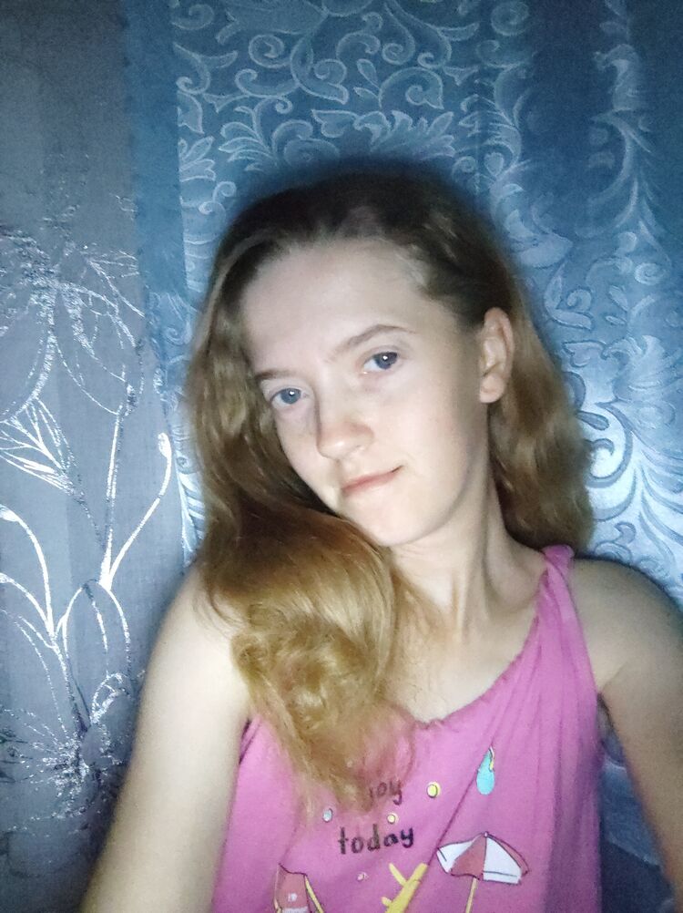  53326543  Elena, 25 ,    