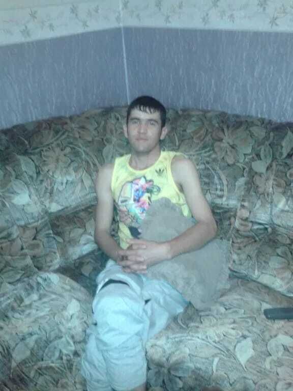  27086513  Husen, 32 ,    