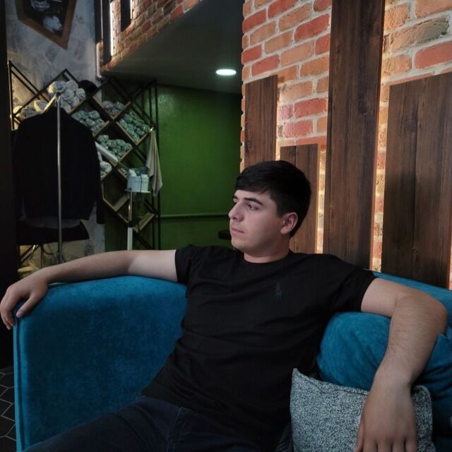  53505273  , 22 ,    Frankfurt Am Main