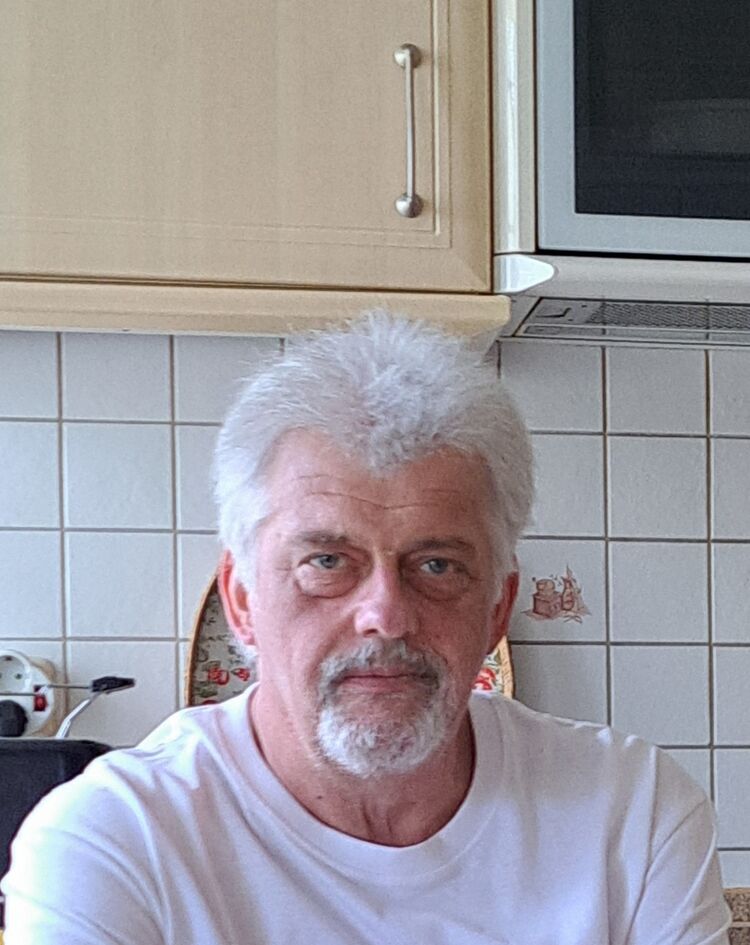  50936893  Haudi, 57 ,    