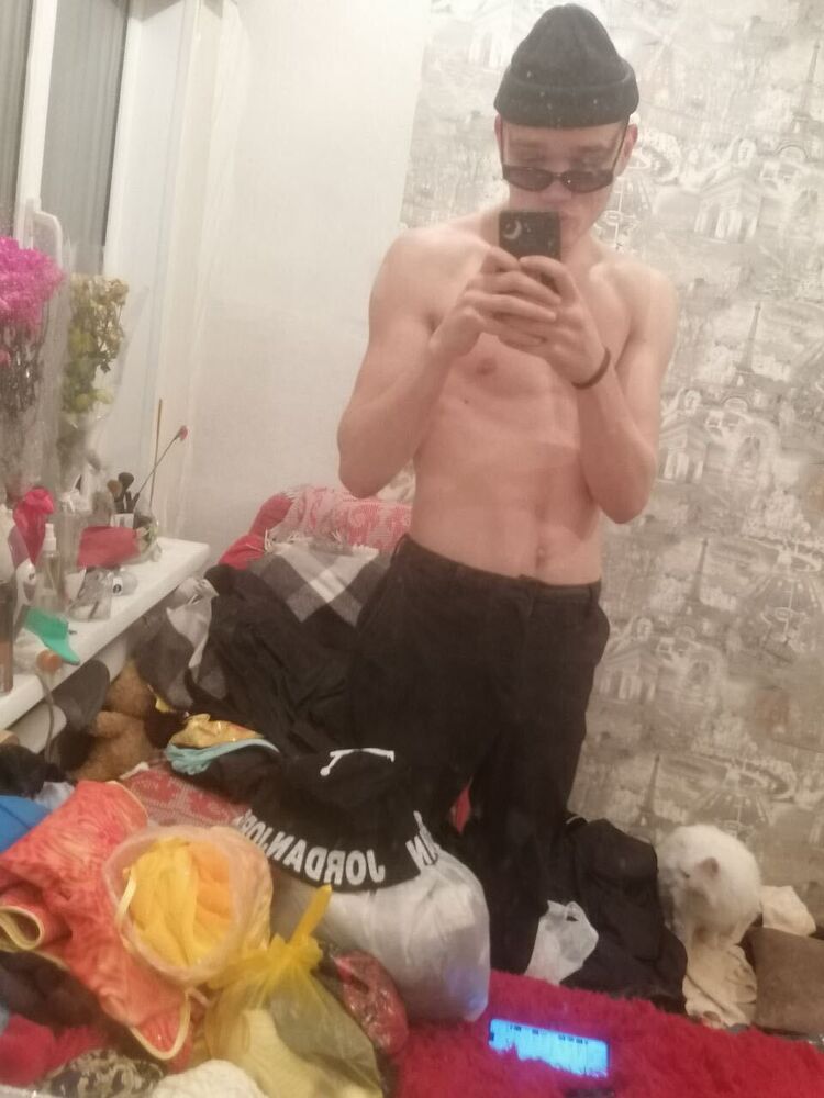  38383083  , 23 ,    