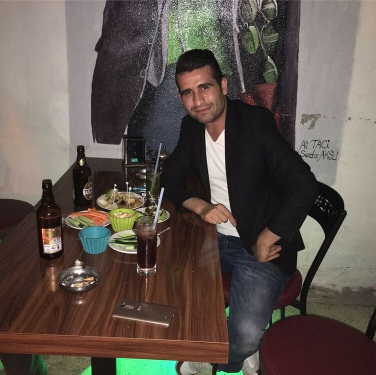  45664853  Metin, 35 ,    