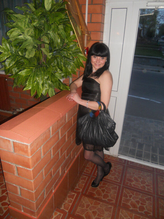  4756423  Natika, 39 ,    