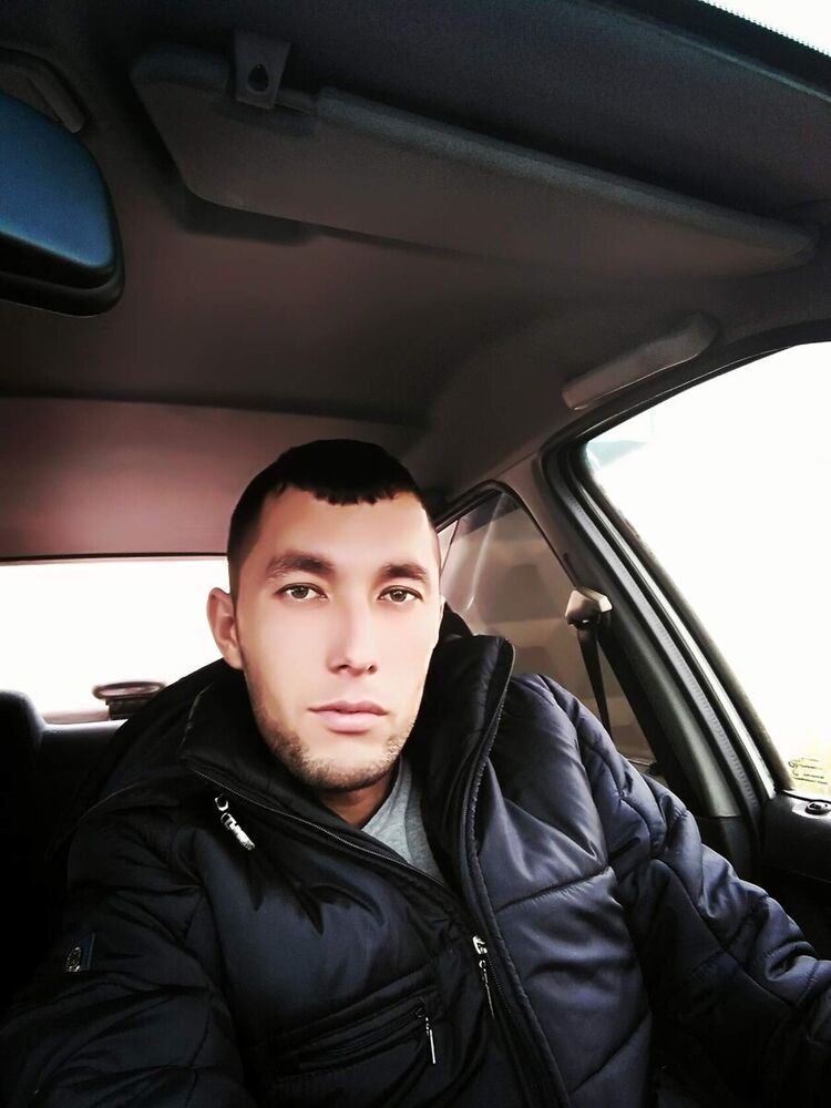  ,   Bobur, 32 ,   ,   , c 