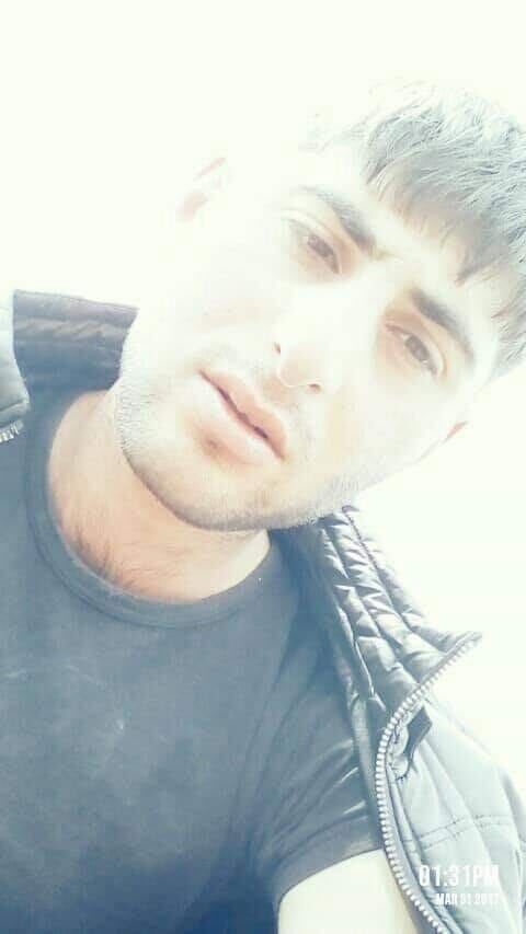  40678503  Razmik, 26 ,    