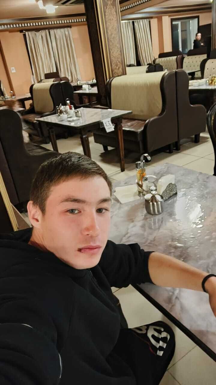  48768303  , 23 ,    