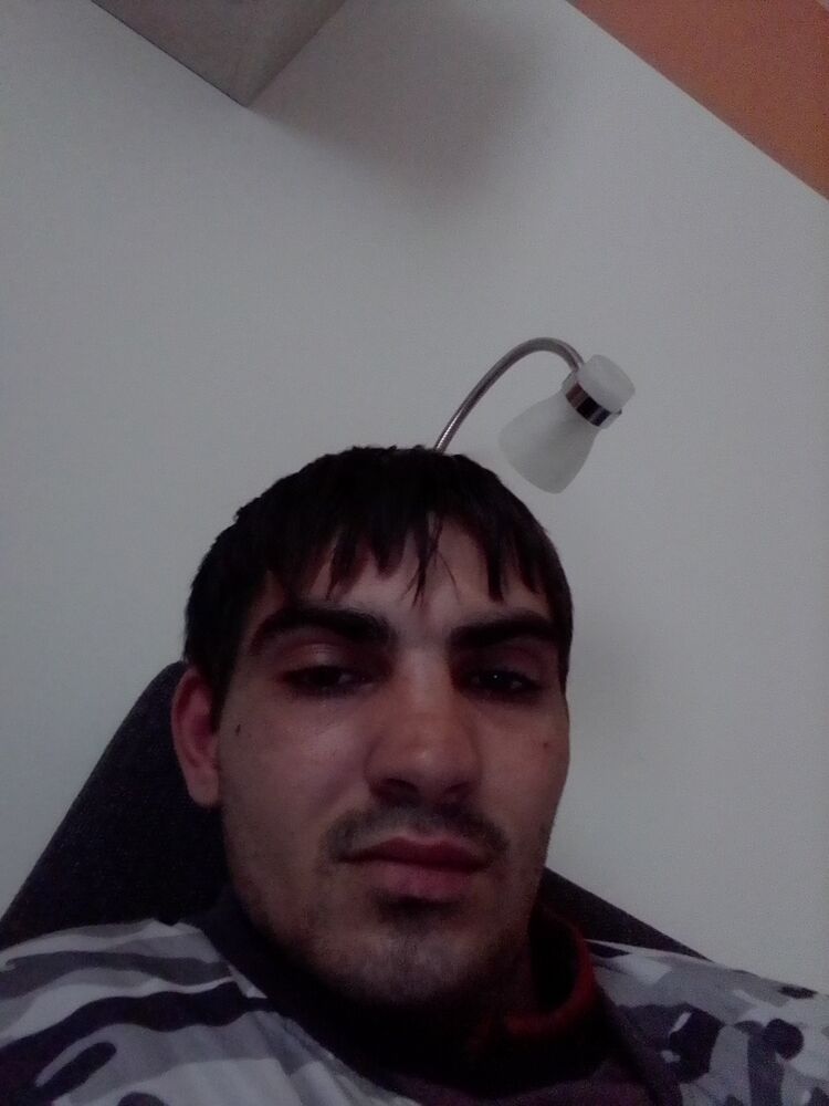  22686583  , 27 ,    Dunapataj