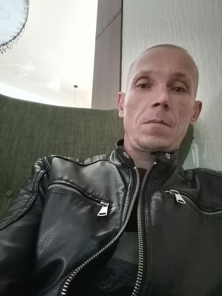  22206903  , 49 ,    
