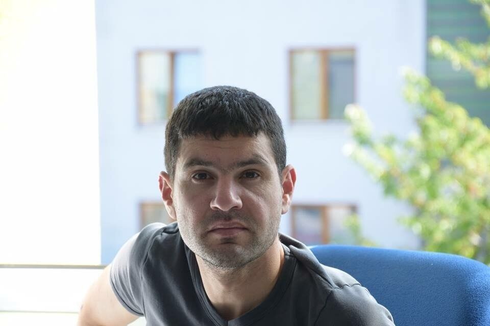  10911663  , 39 ,    -