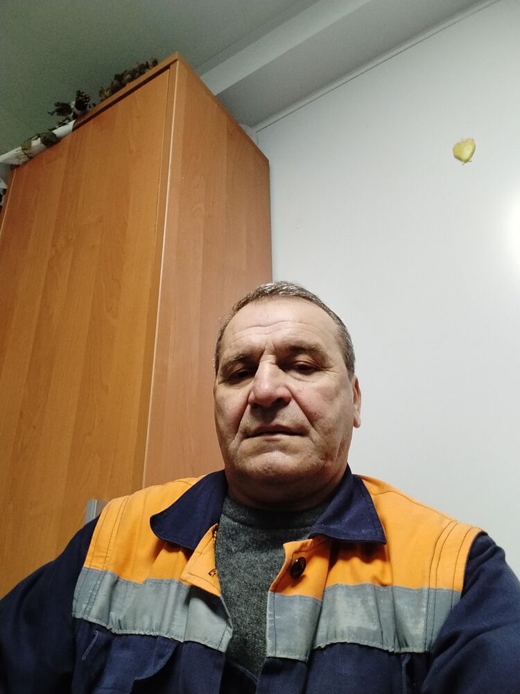  30279133  , 61 ,    