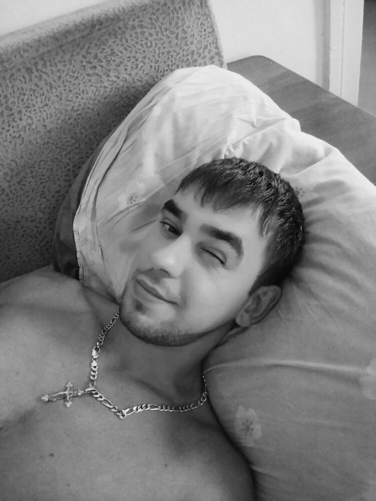  33239243  Svatoslav, 35 ,    