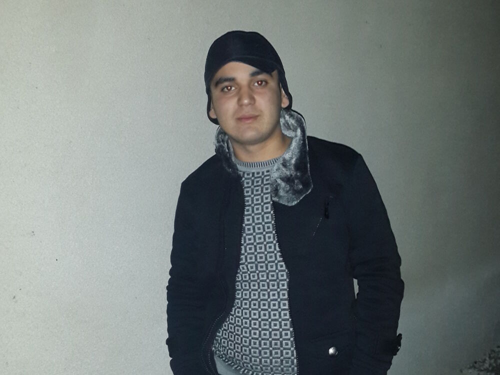  4090443  Alishqa, 31 ,    