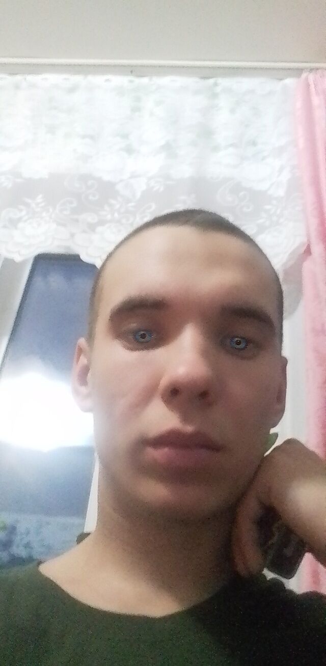  31134453  Razil, 22 ,    