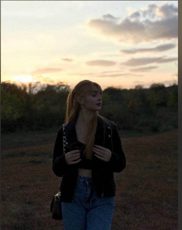  38746903  Yulia, 20 ,    