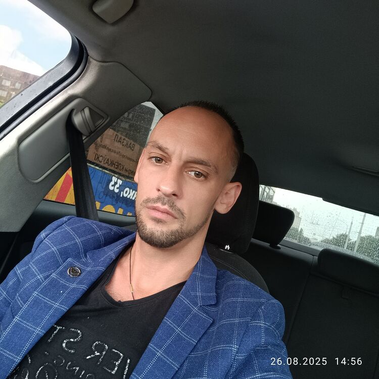  53293743  , 35 ,    