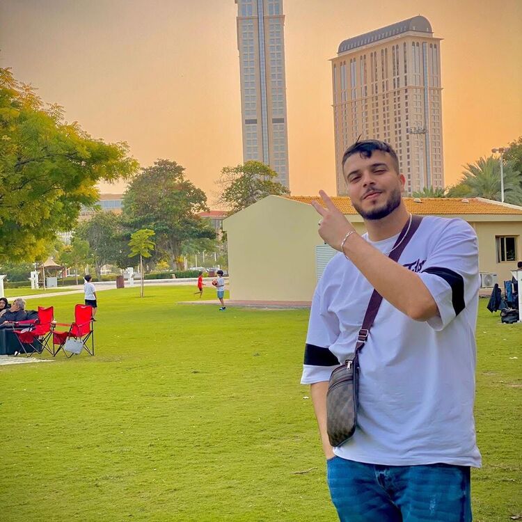 ���������� ������, ���� ������� Adam, 32 ����, ������������ ��� ������, ����� � ���������, c�������� ���������