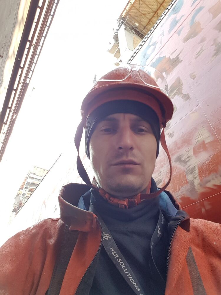  9618453  , 44 ,    