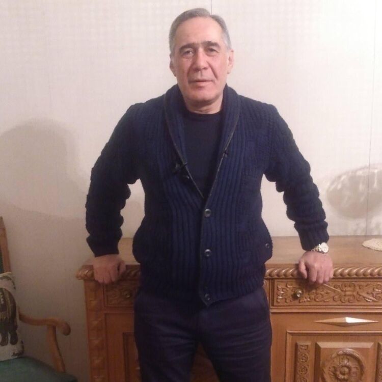  22631983  Zaza, 60 ,    