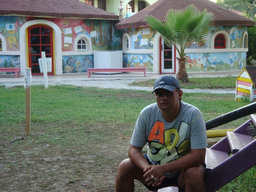  ,   Andrew, 49 ,     , c 