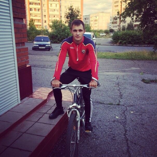  8317973  Nikolay, 33 ,    