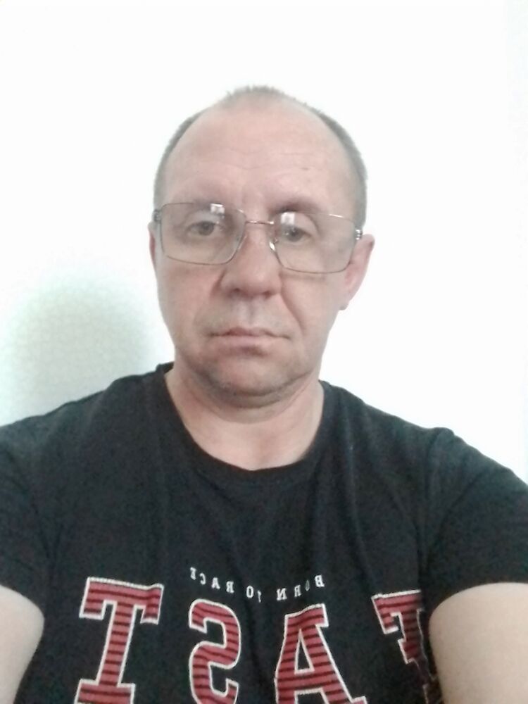  43962723  Vlad, 49 ,    