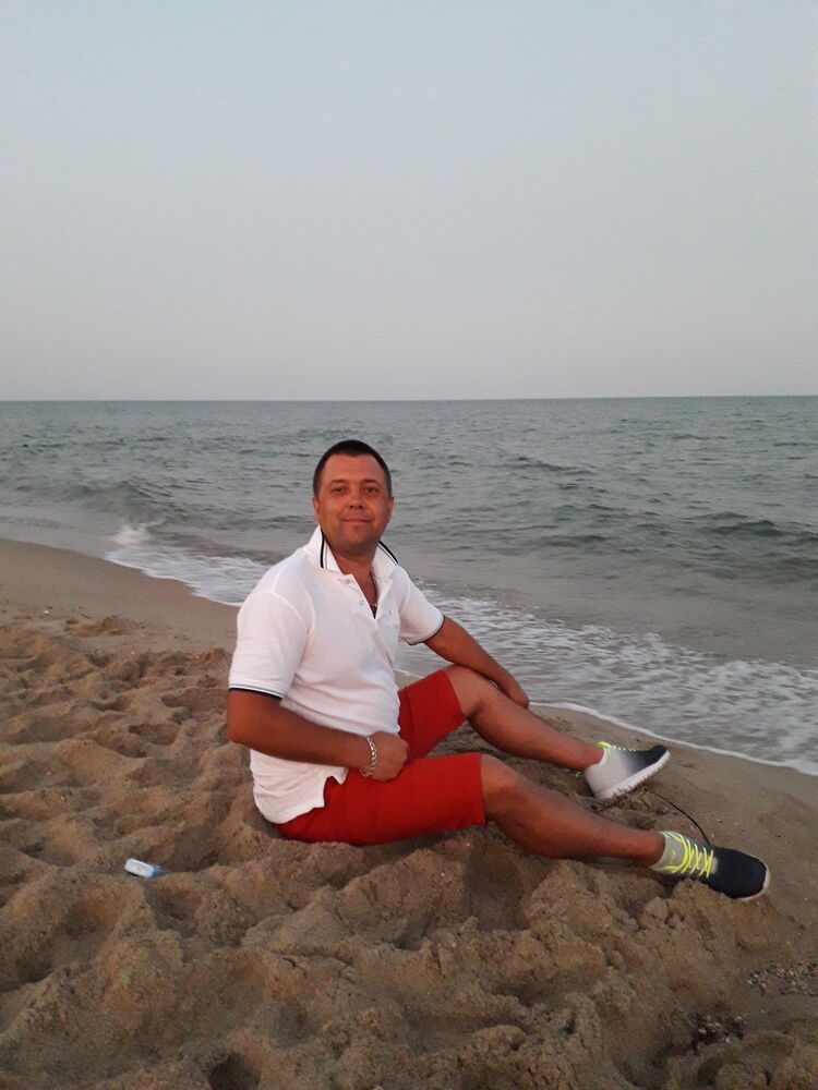  ,   Vitalie, 45 ,   ,   