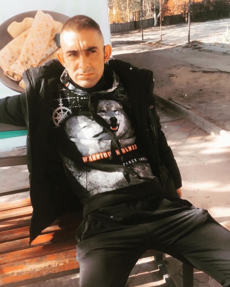  25048773  , 43 ,    