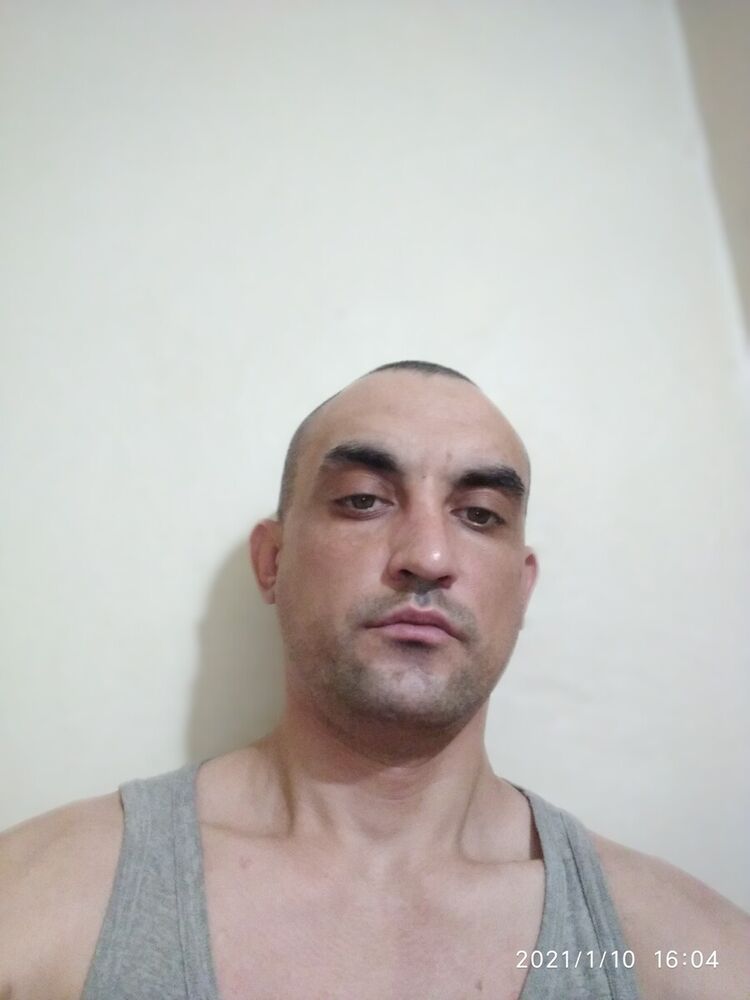  22051923  Sergei, 36 ,    