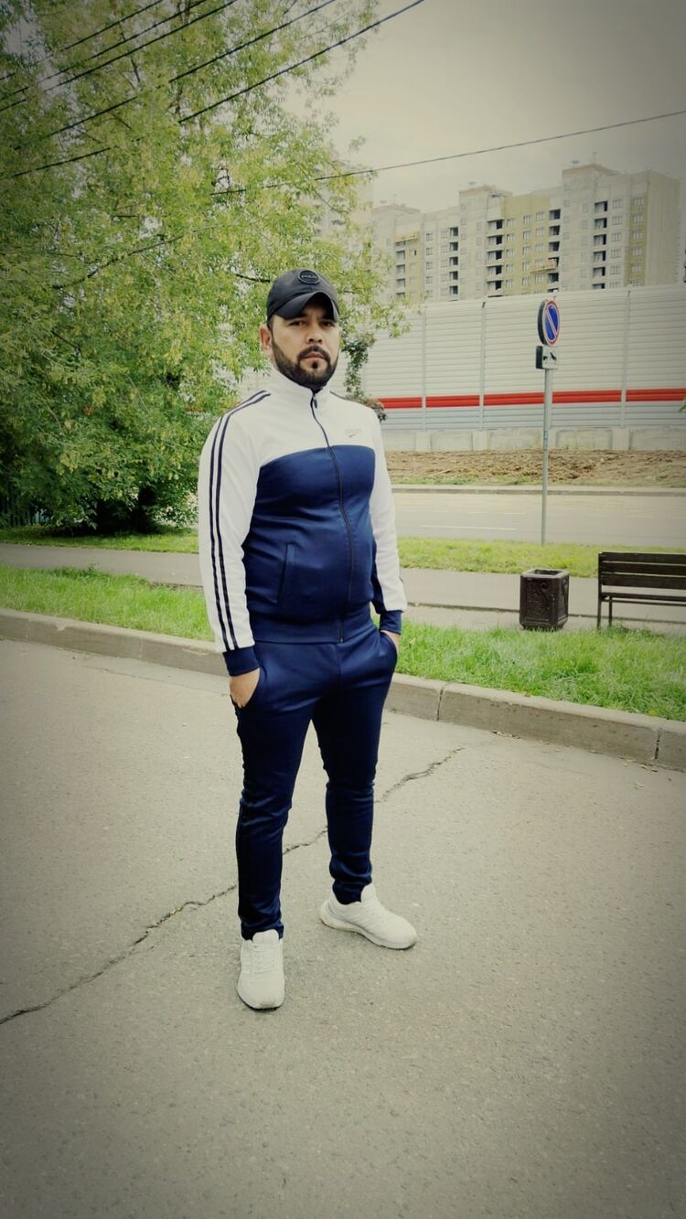  48564333  , 31 ,    