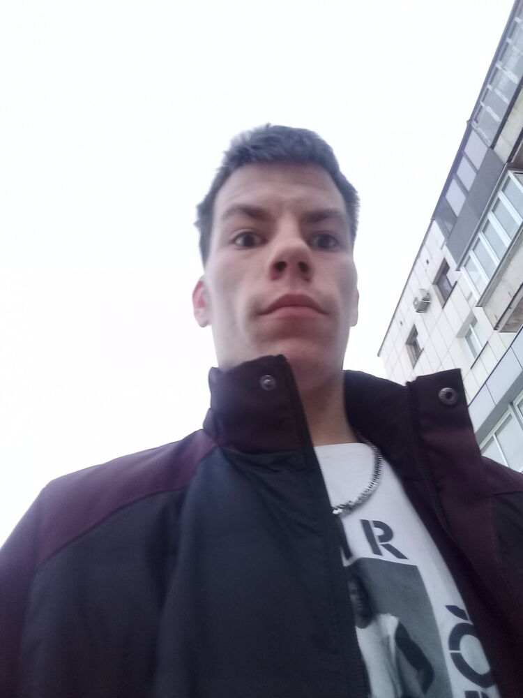  19528873  , 27 ,    