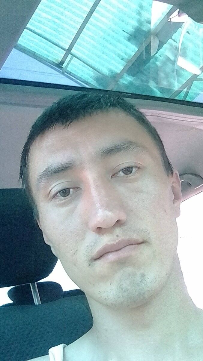  ,   Bolotbek, 36 ,     , c 