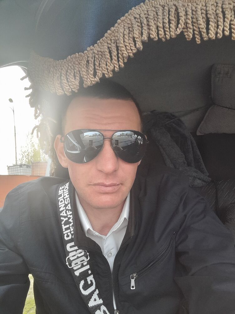 ,   Anatoly, 29 ,   ,   , c , 