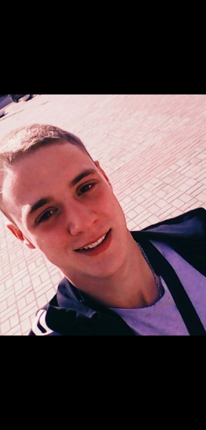  35672843  , 41 ,    