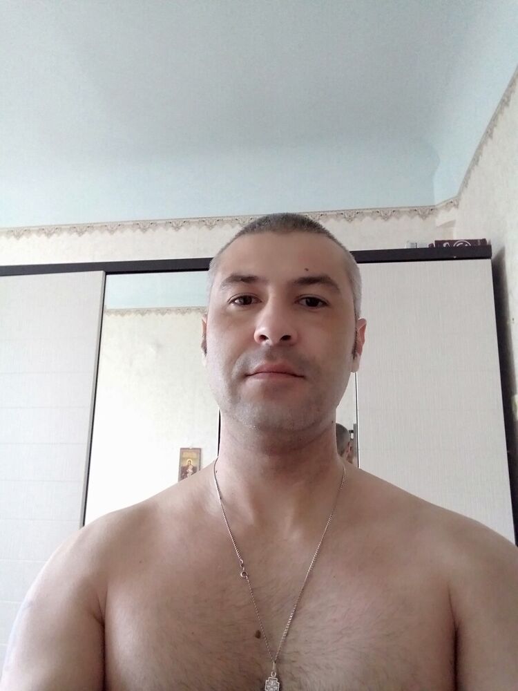  --,   Max, 37 ,   c 
