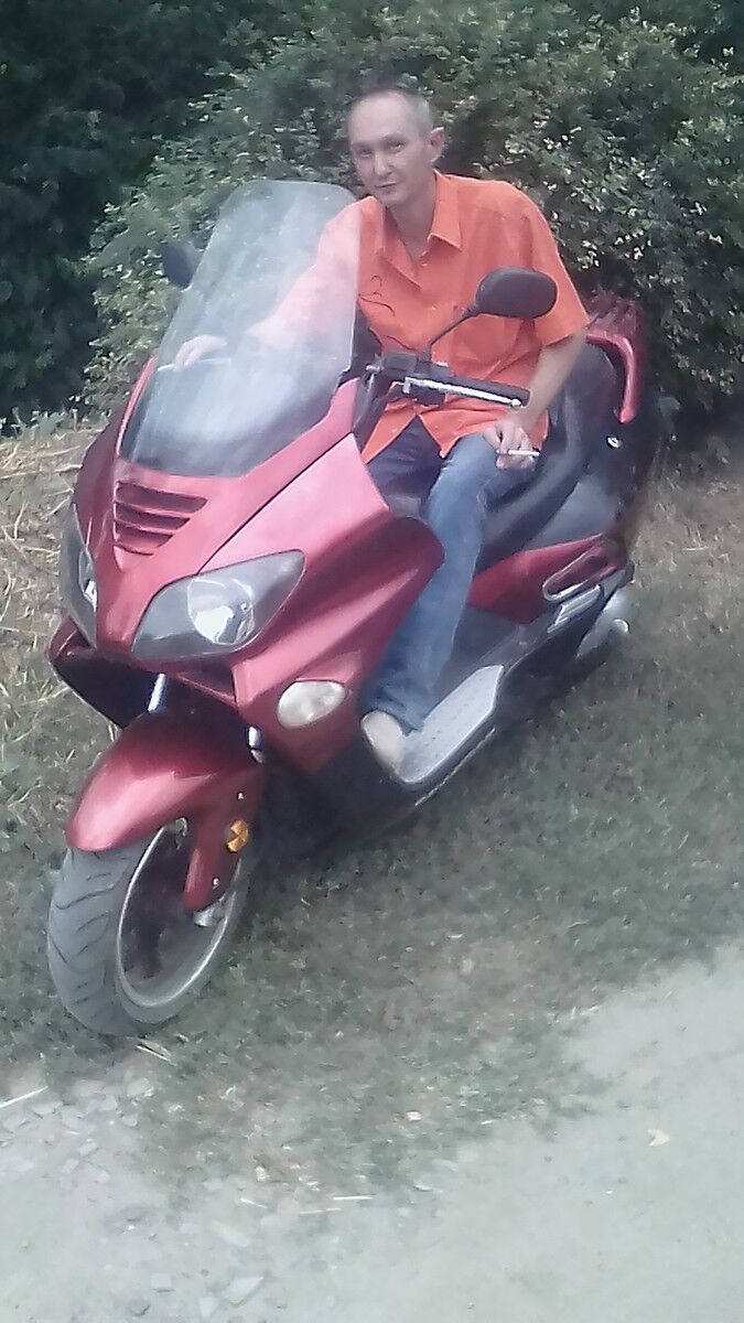  10185733  , 52 ,    