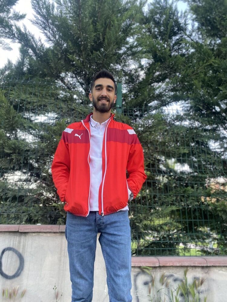  ,   Emir, 27 ,   ,   